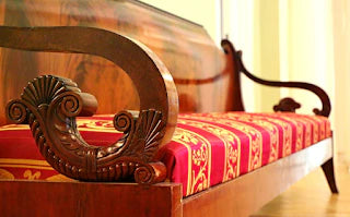 
Furniture Storage Tips for All Seasons
